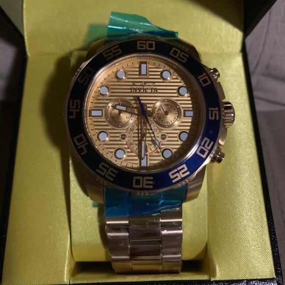 Invicta Mens Quartz 50 mm Gold